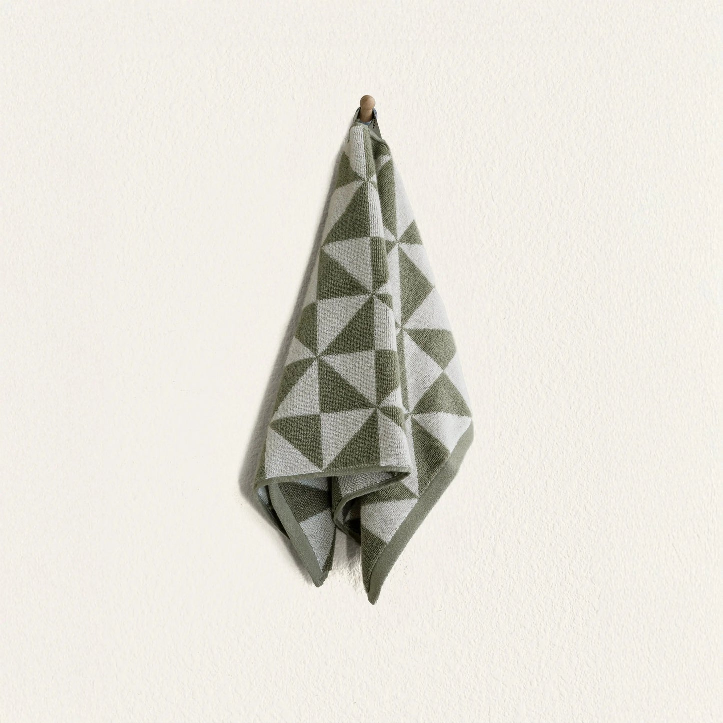 Umbra Towels Italic