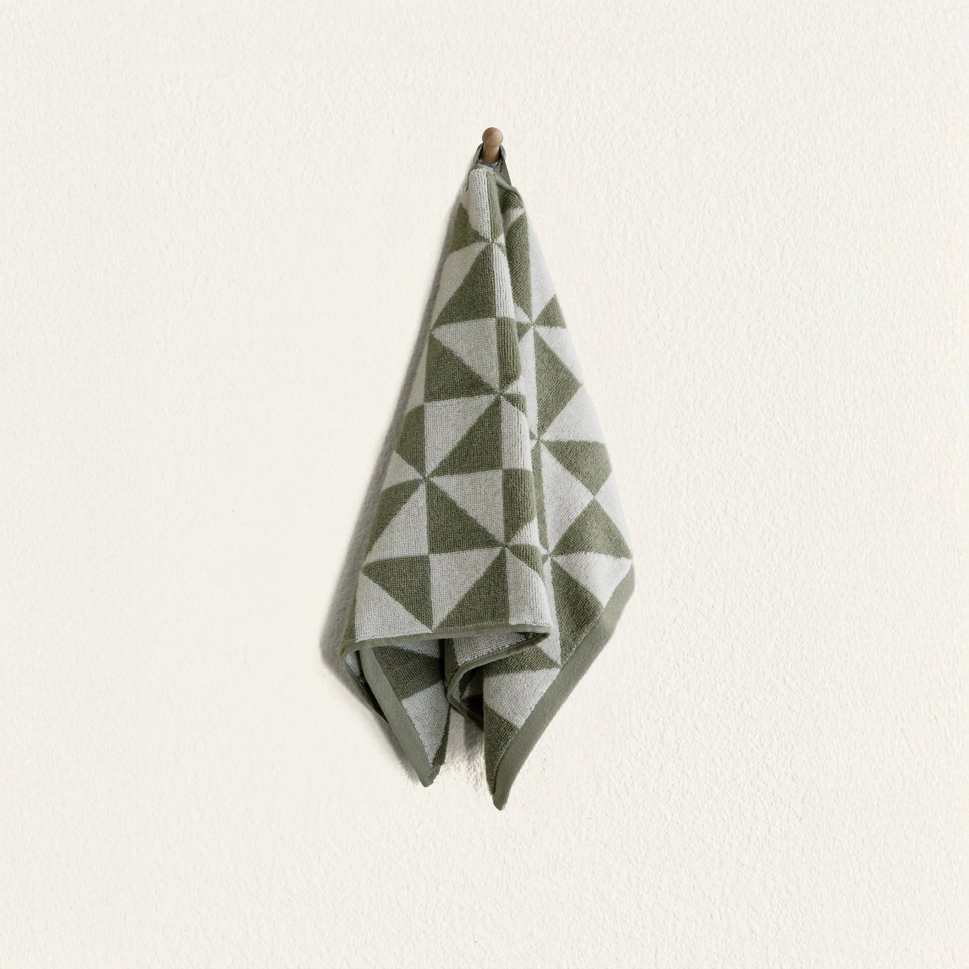 Umbra Towels Italic