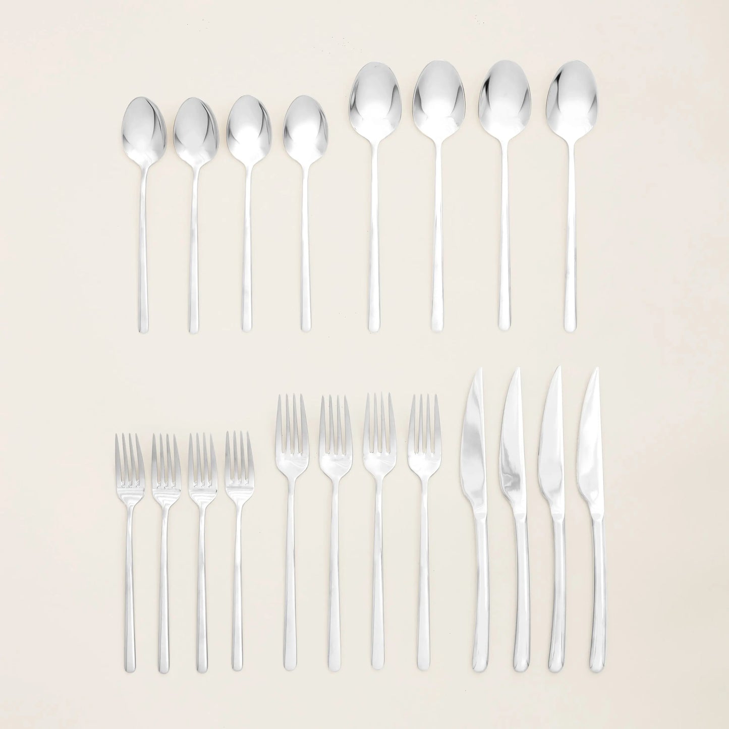 Emilia Mirror 20-Piece Flatware Set Italic