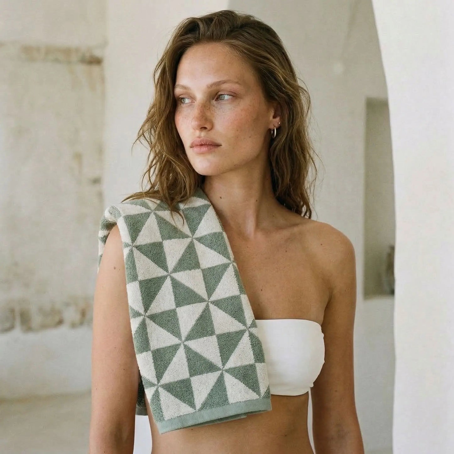 Umbra Towels Italic