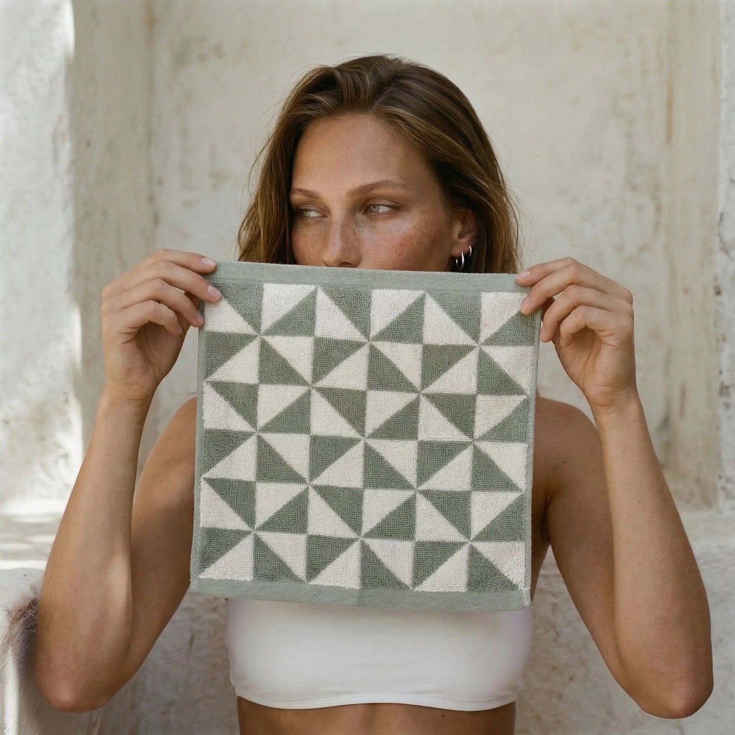 Umbra Towels Italic